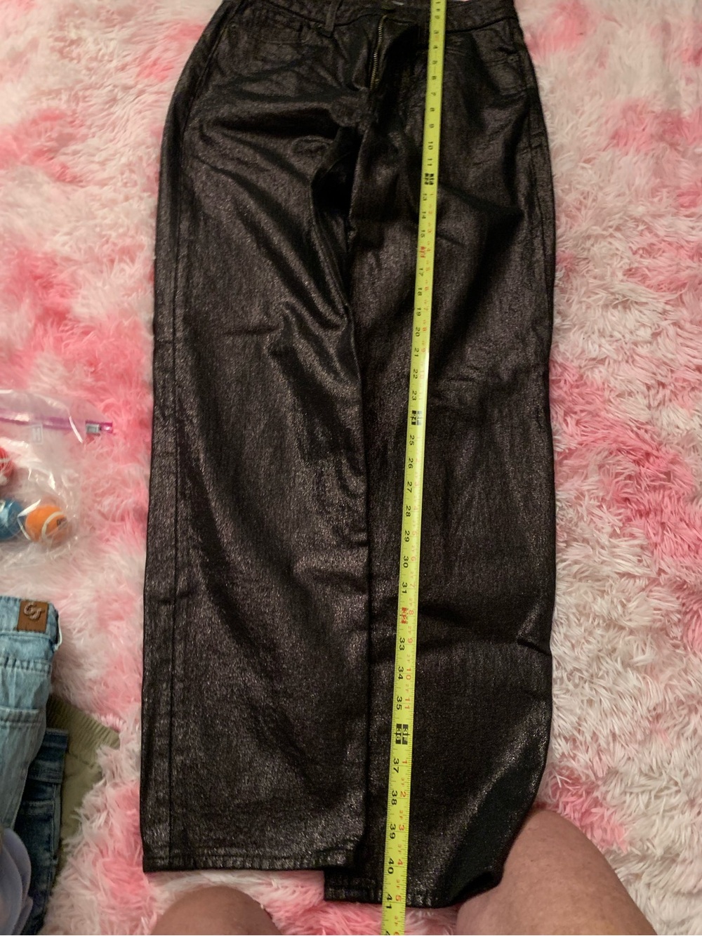 NWOT Woman’s DarkBrown/Black Metallic-Finish Pants from OLD Navy 5 pocket